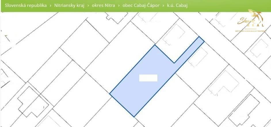 Ponúkame na predaj rovinatý pozemok v obci Cabaj-Čápor 780 m2