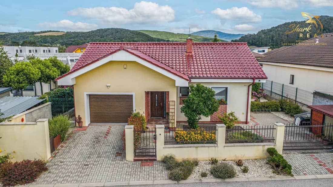 Moderný 3-izbový bungalov len 15 minút od Nového Mesta nad Váhom – Hôrka nad Váhom