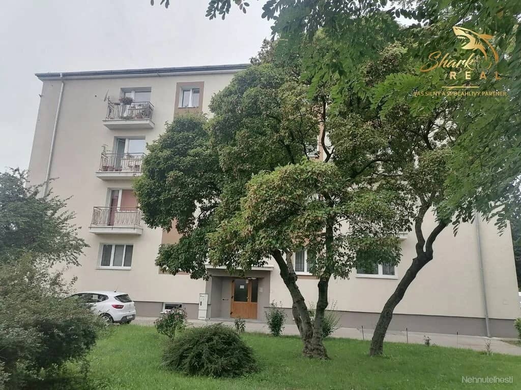 Na predaj priestranný slnečný 3-izbový byt na Krajinskej ulici