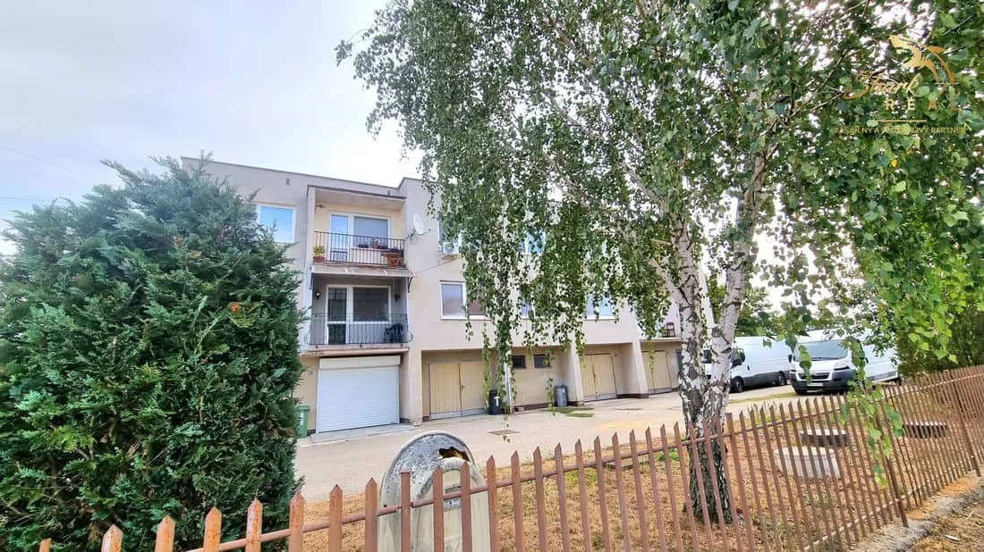4-izbový byt po kompletnej rekonštrukcii s garážou a záhradkou v obci Hraň