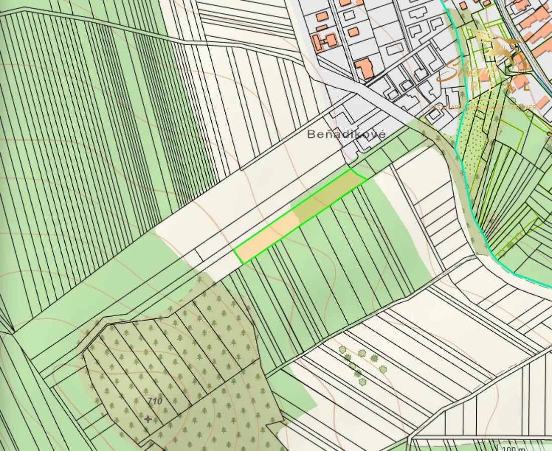 Jedinečný stavebný pozemok so záhradami a krásnymi výhľadmi v Ižipovciach – spolu 3 300 m²