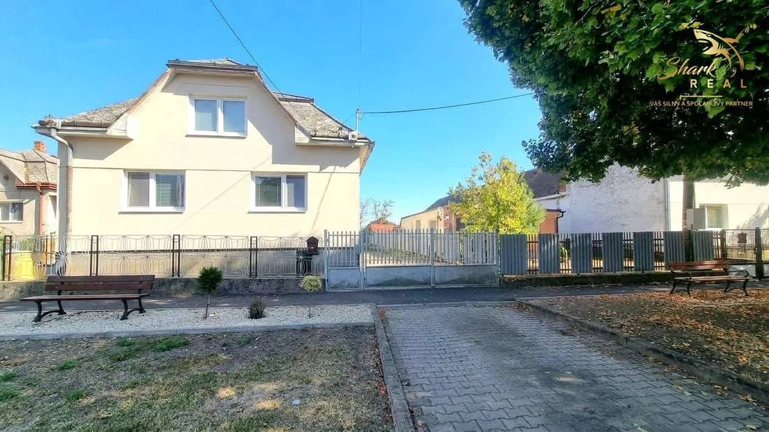RODINNÝ DOM v KOŽUCHOVE s obrovským pozemkom len 7 km od Trebišova
