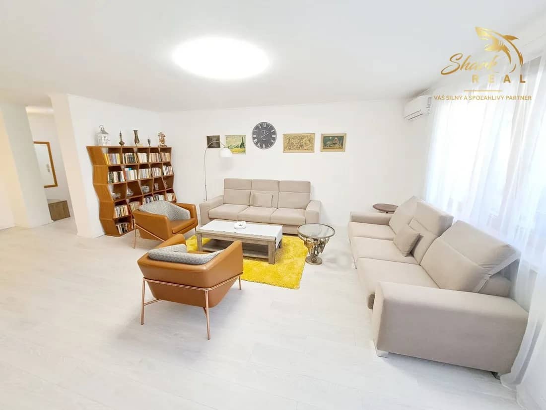 Veľkometrážny byt 100m2 s terasou v centre mesta