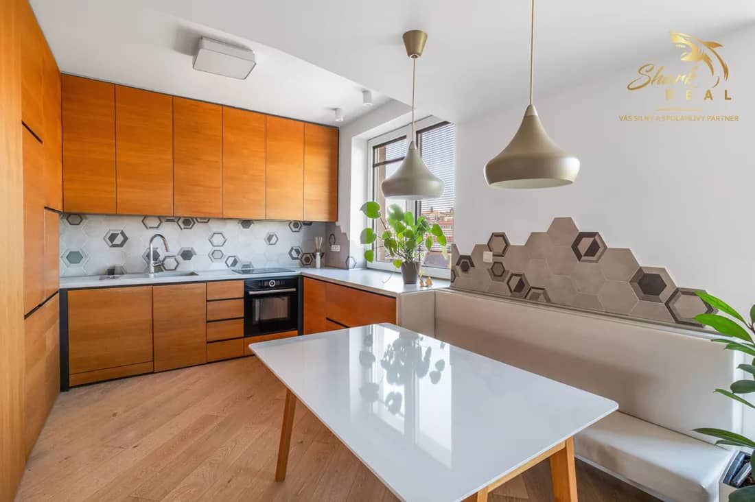 Prekvapivo tichý 3i byt na Šancovej | Po architektonickej rekonštrukcii | 77m², 2x balkón |