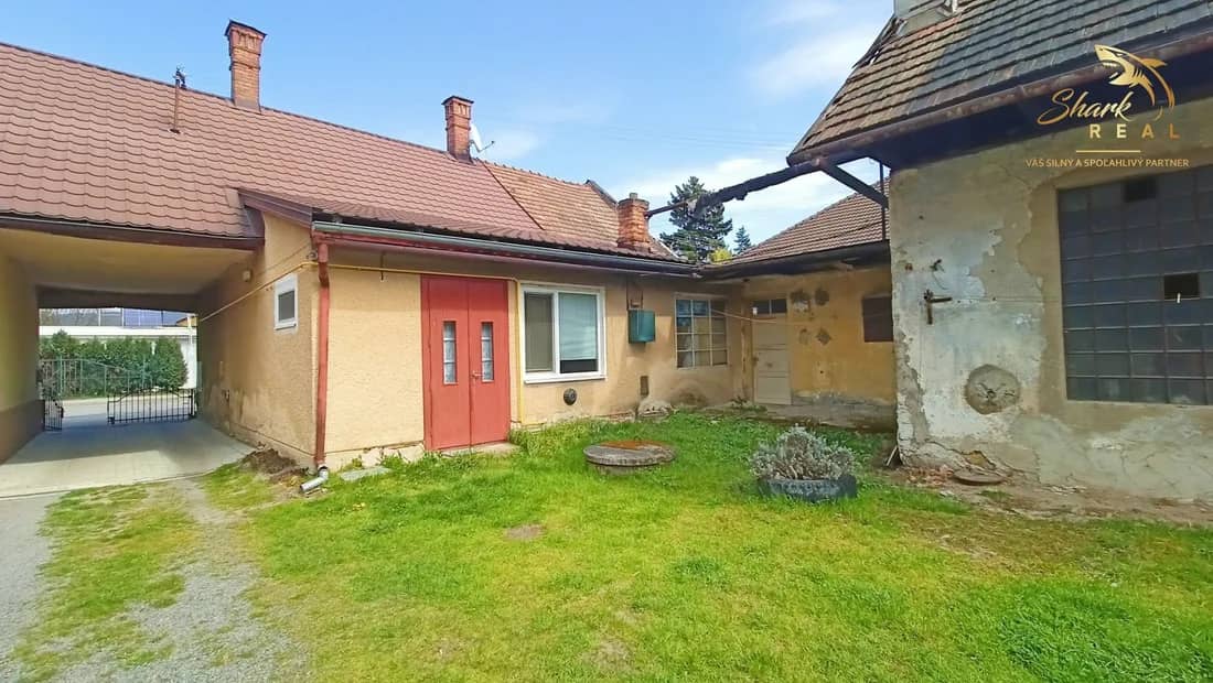 Dva rodinné domy na predaj v centre Žarnovice