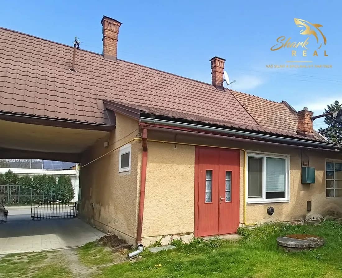 Dom v centre Žarnovice – ideálny aj na podnikateľské účely
